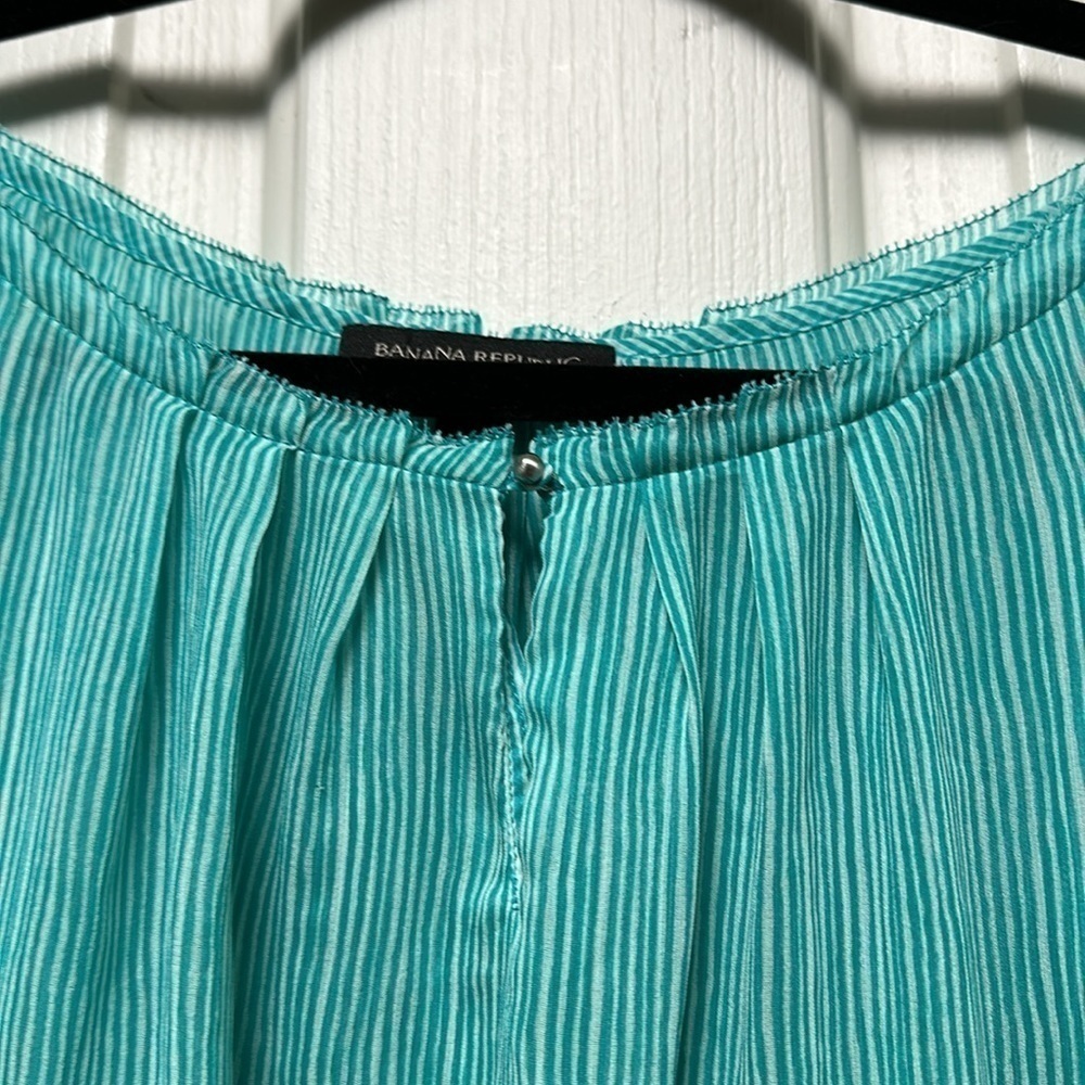 BANANA REPUBLIC Teal/ White Stripe Ruffle Sleeveless Top Size Small - Picture 4 of 6